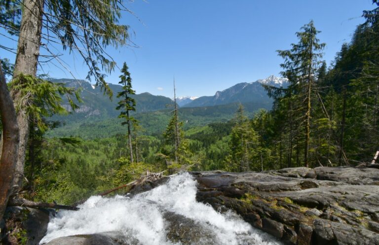 17 Amazing Hikes in Washington: