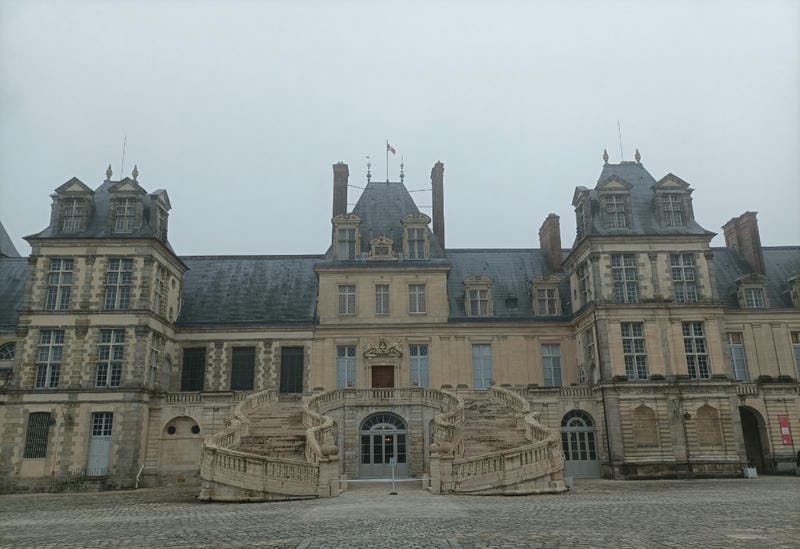 Château de Fontainebleau Day Trip