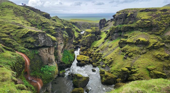 Hike the Fimmvörðuháls Trail