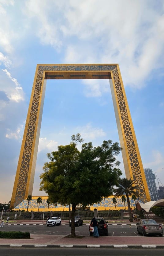 The Dubai Frame