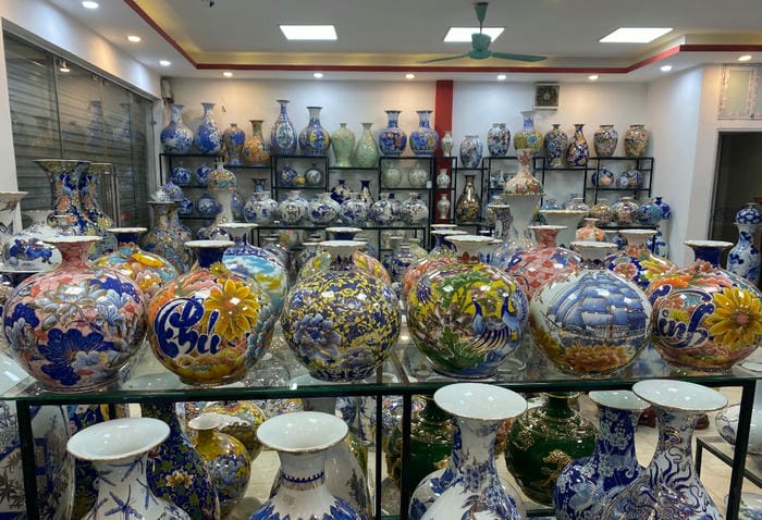 Visit Bat Trang Ceramic Village