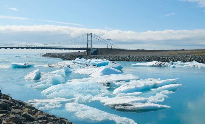 Visit Jökulsárlón Glacier Lagoon