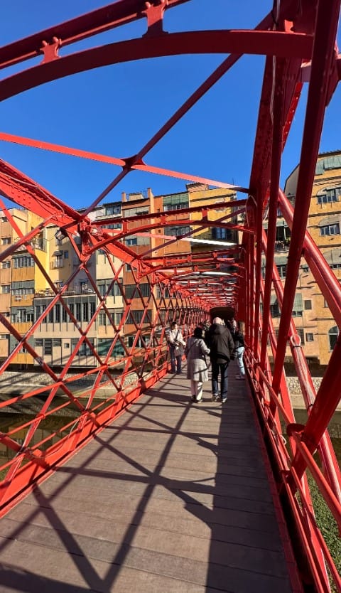 Walk Across Eiffel Bridge (Pont de les Peixateries Velles)