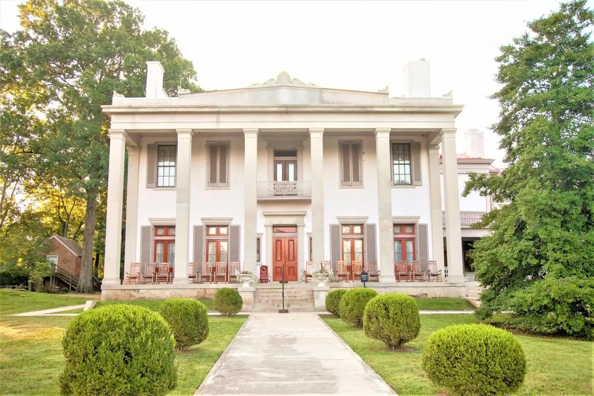 15. Belle Meade Historic Site & Winery Tour (Without Mentioning Wine)