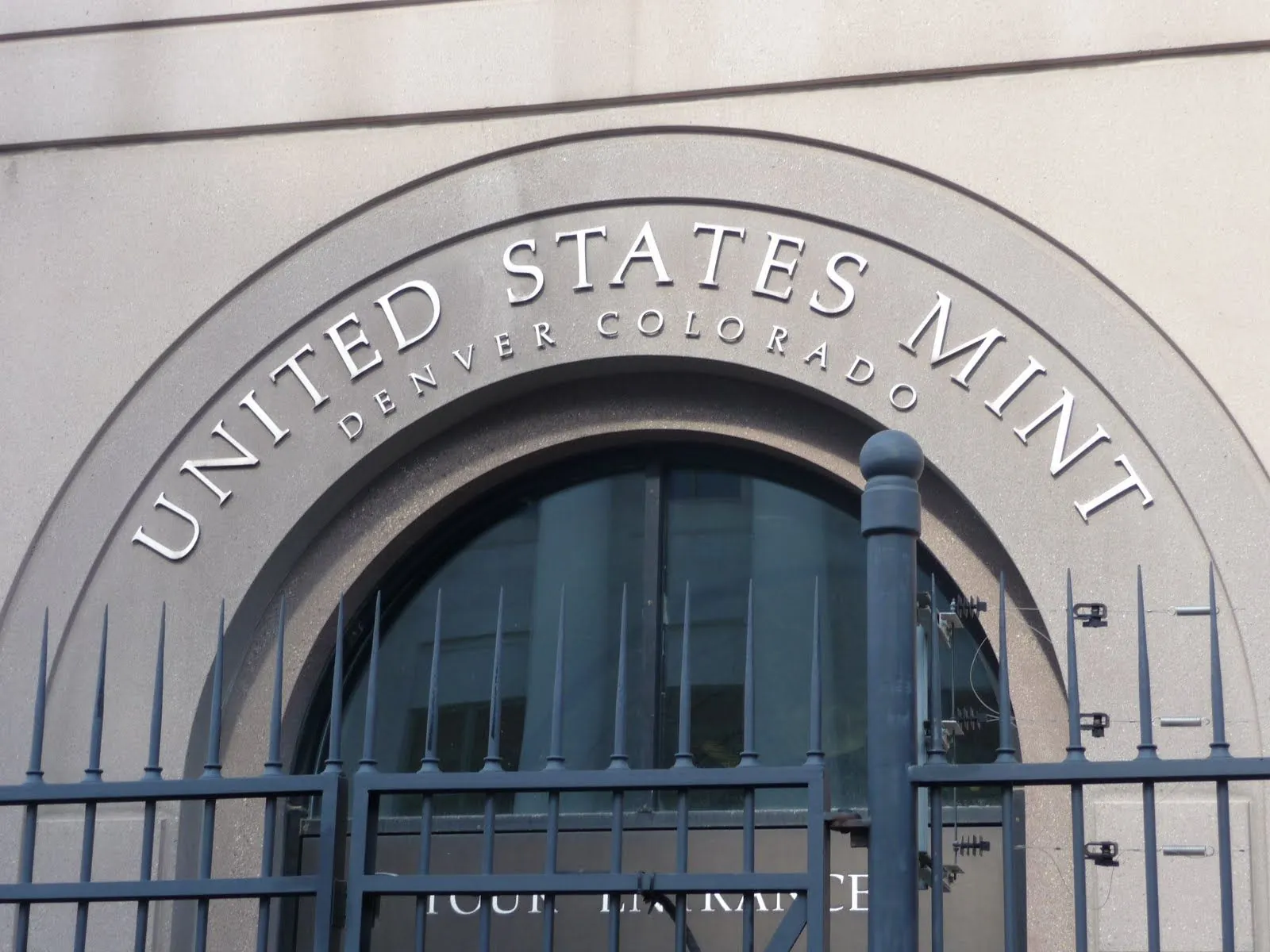 15. Visit the U.S. Mint for a Free Tour (Reservations Required)