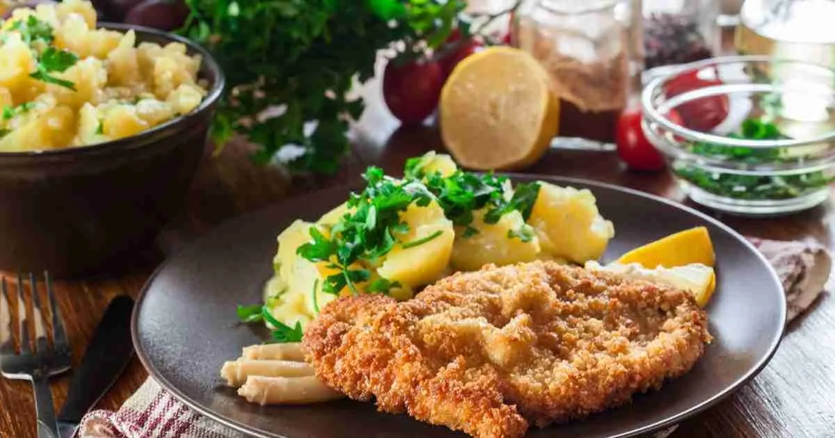 Experience an Authentic Viennese Dinner