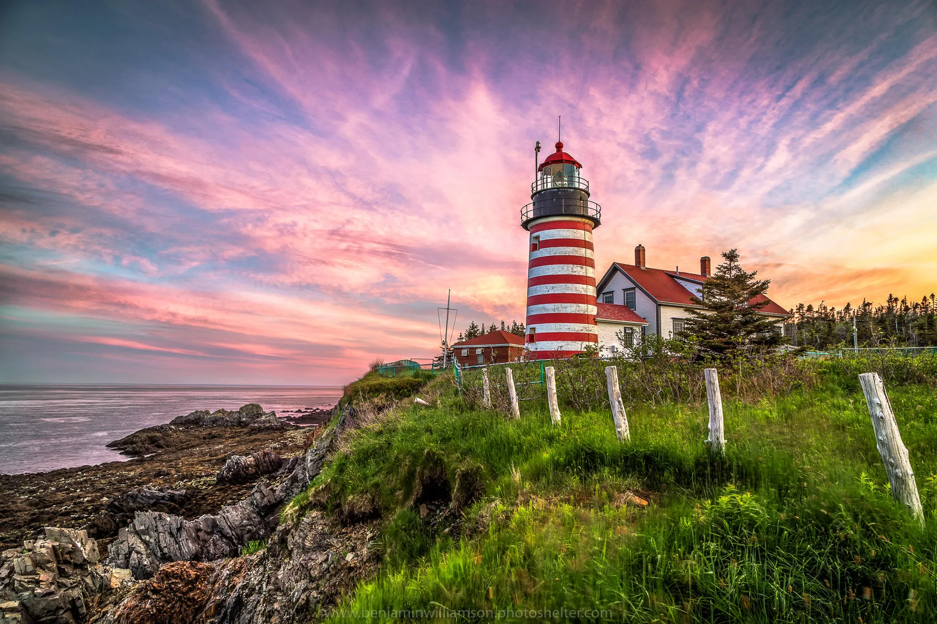 Explore Maine’s Scenic Lighthouses