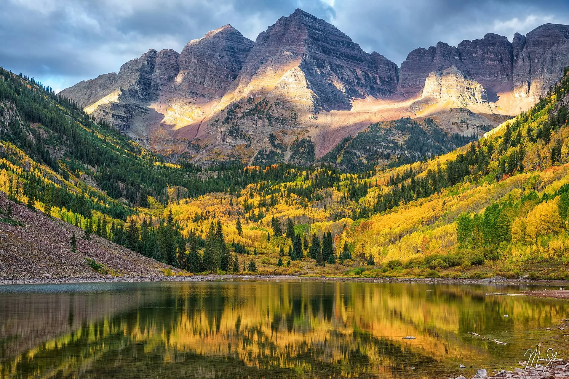 Immersing in Nature at Maroon Bells