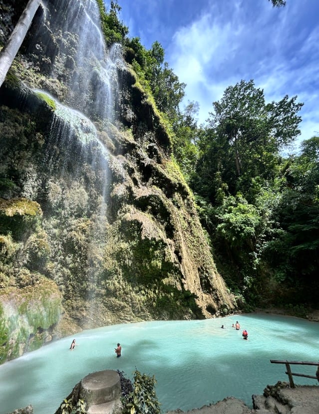 Tumalog Falls