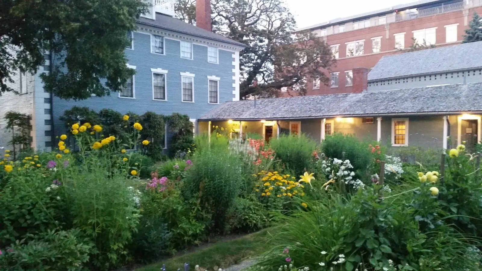 Walk Through the Moffatt-Ladd House & Garden