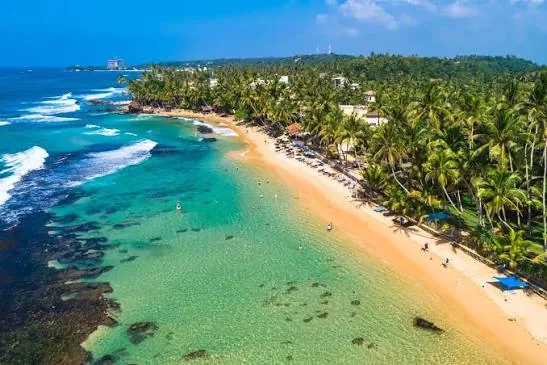 Day 2 Itinerary: Beaches and Beyond