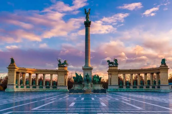 Afternoon: Heroes’ Square and Budapest Zoo