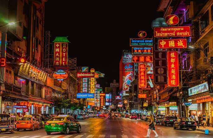 Exploring Chinatown
